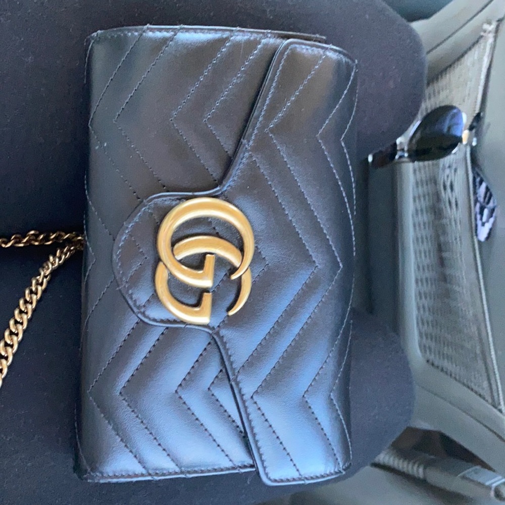 Gucci GG Marmont matelassé bag with gold chain make offer